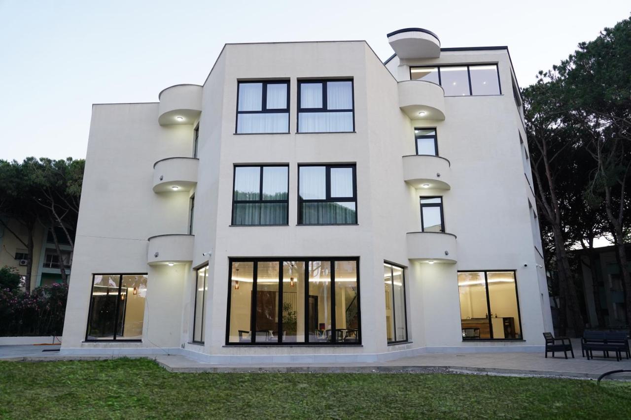 The Honeycomb Boutique 5*